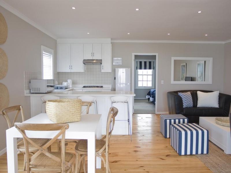 Kenjockity Self Catering Apartments Hermanus Exterior foto